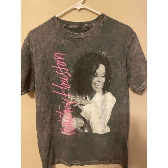Whitney Houston T-Shirt (SZ M) - Picture 1 of 3